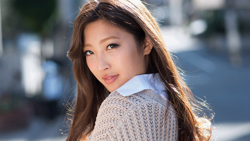 1pondo 020519_001 Emiri Momota: Special Edition For A Long Body